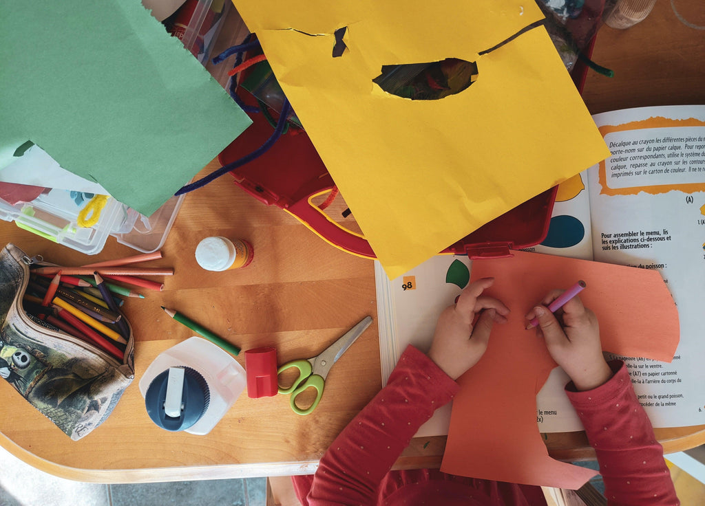 DIY Crafts and Activities for Kids: Fun and Easy Ideas for Hours of Creative Play