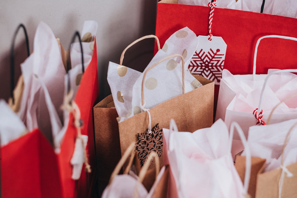 Budgeting Now for a Merry Christmas: Tips for Stress-Free Holiday Shopping