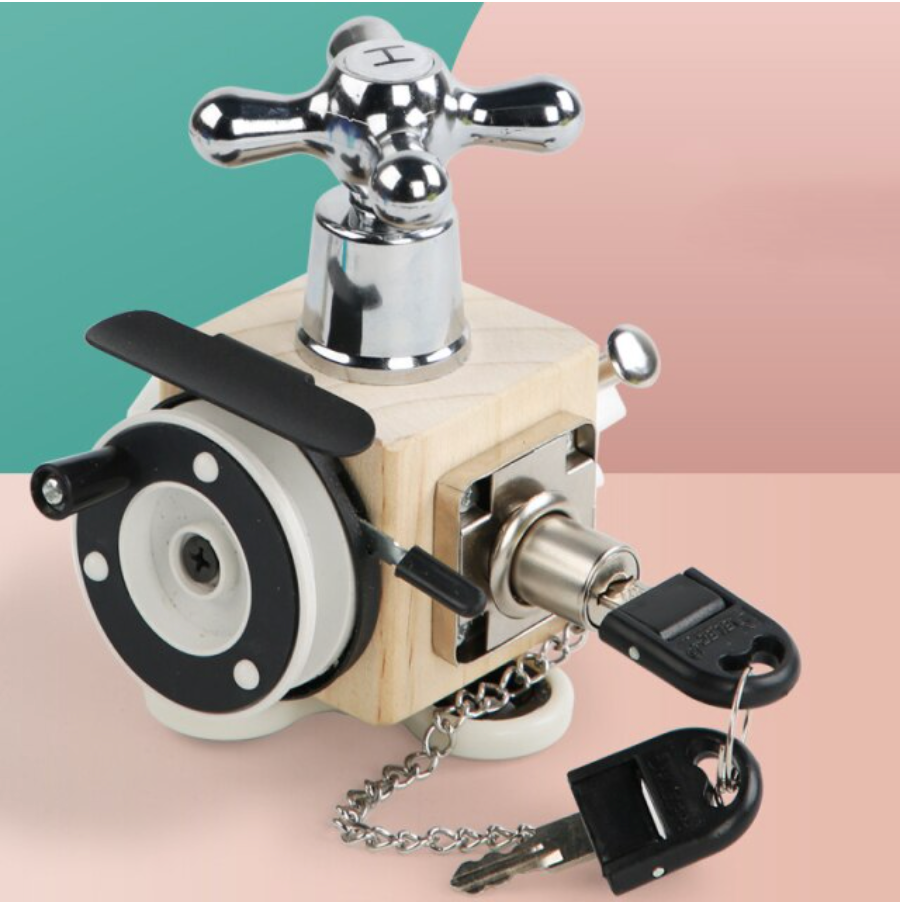 Montessori Busy Cube